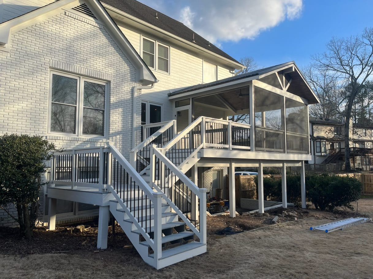 deck and fence contractor